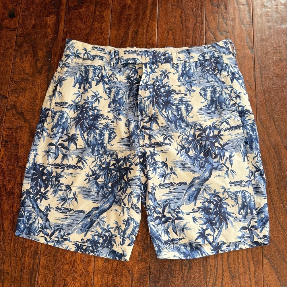 RLX Ralph Lauren Men's 32 Classic Fit Golf Shorts Palm Print Sports